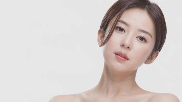 如何快速消除額頭痘痘，科學(xué)祛除額頭痘痘的七個高效方法與預(yù)防策略