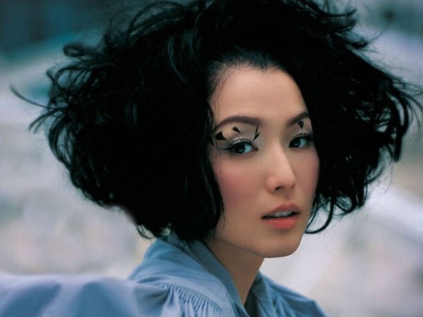 人修你亦修？ 一字眉真的不適合人手一對